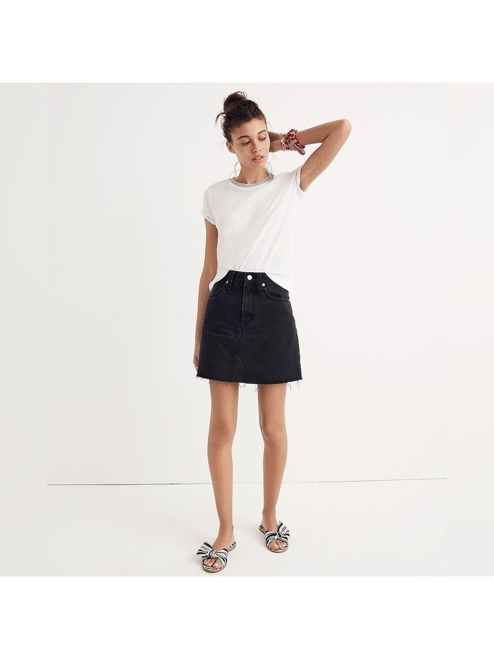Madewell Denim Frisco Mini Skirt in Lunar Wash - Size 28